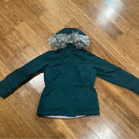 Hollister Jackets & Coats New Hollister Snow Coat Detachable Hood